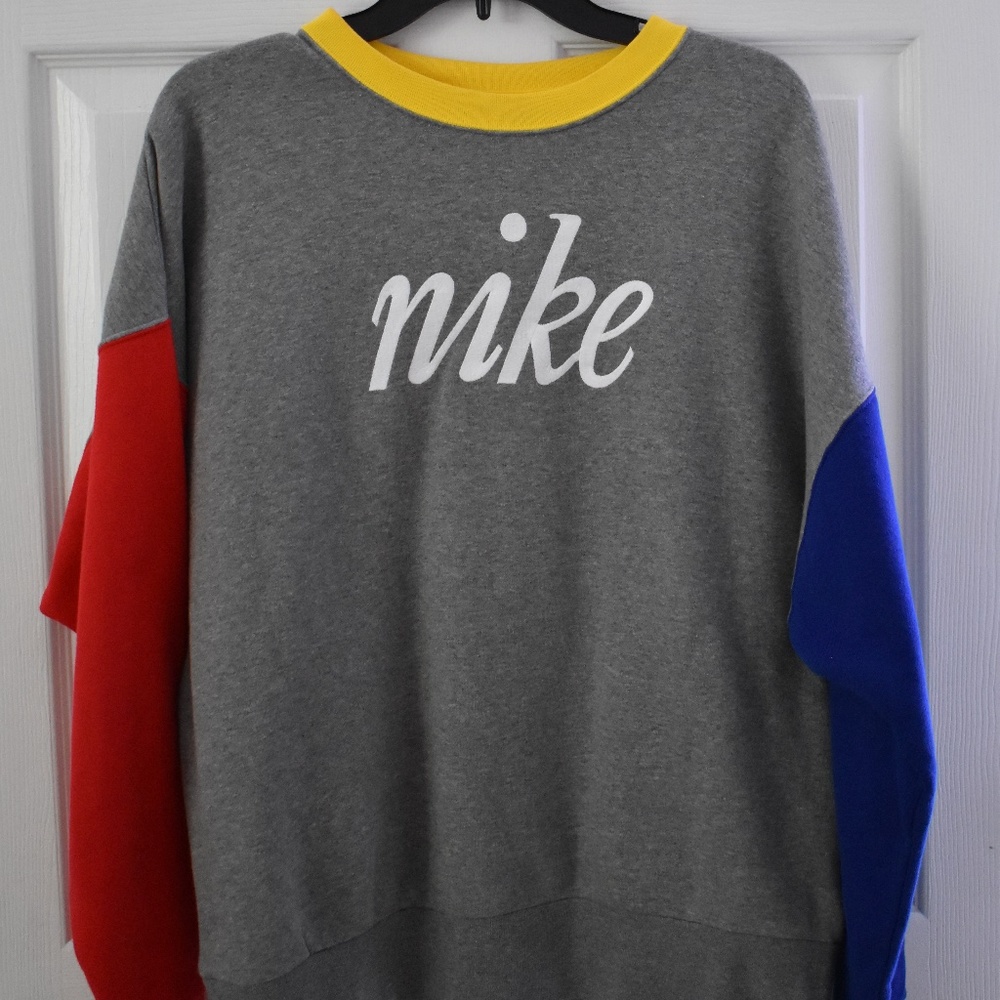 Nike Color Blocked Crewneck Sweatshirt